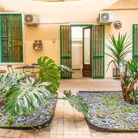 Saranton House - Guest house