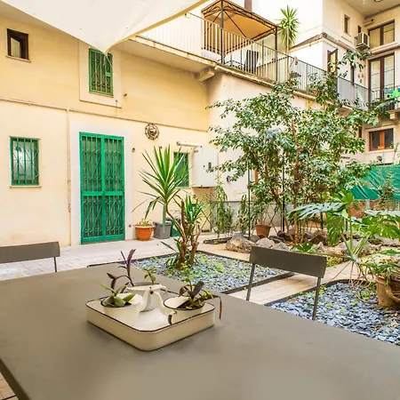 Гостевой дом Saranton House - Катания