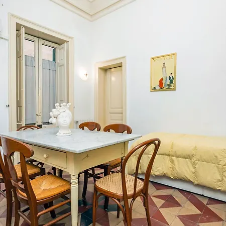 Гостевой дом Saranton House -